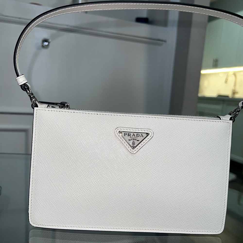 SOLD** White Prada Bag🤍🤍